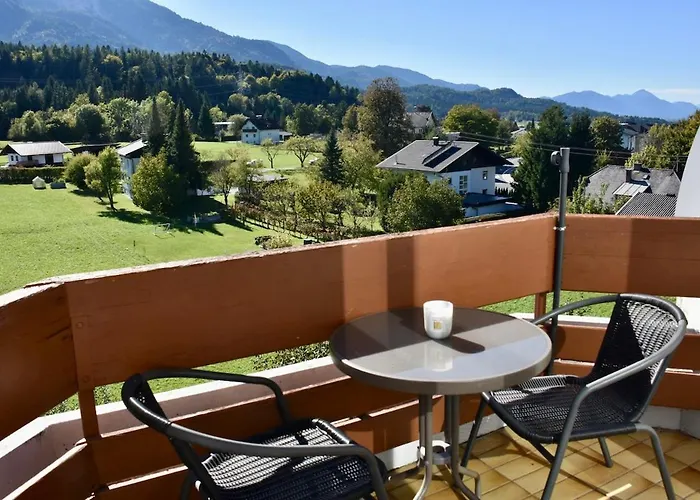 Gemuetliche Mit Bergblick Und Naehe Faaker